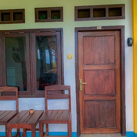 Breeze Hostel Kuta  Exterior photo