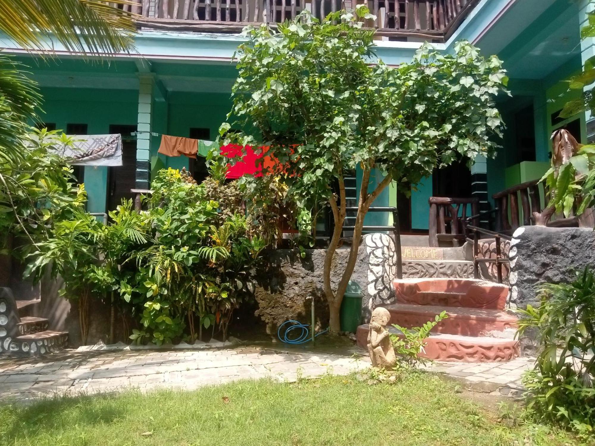 Breeze Hostel Kuta  Exterior photo