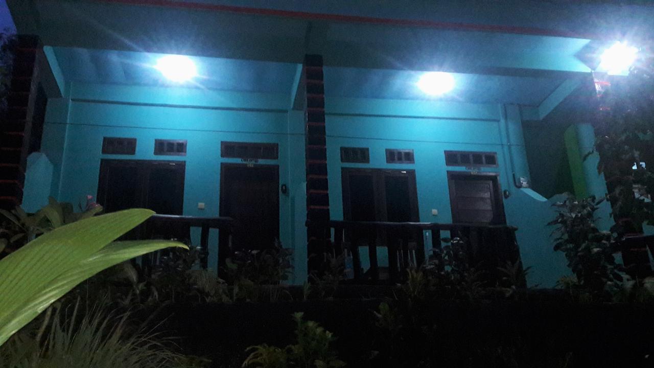 Breeze Hostel Kuta  Exterior photo