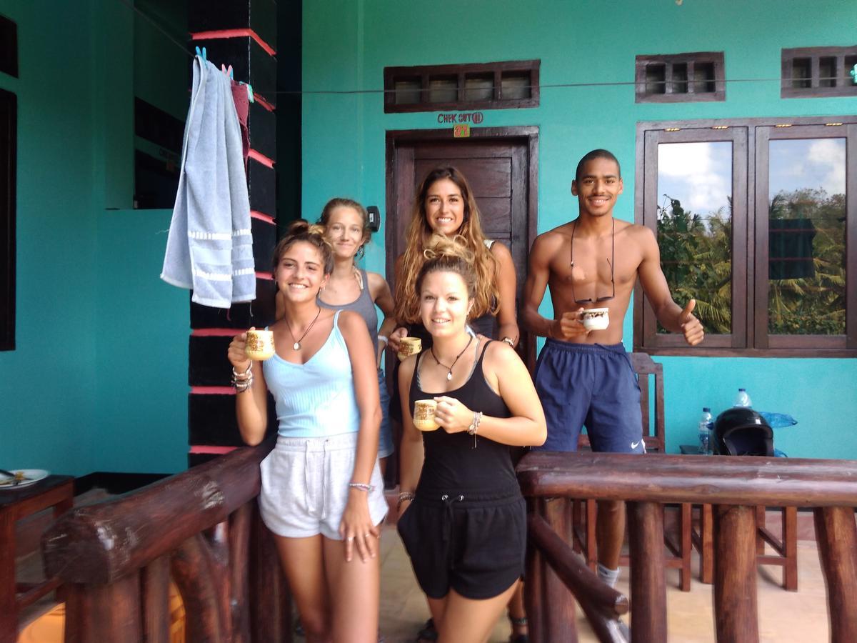 Breeze Hostel Kuta  Exterior photo