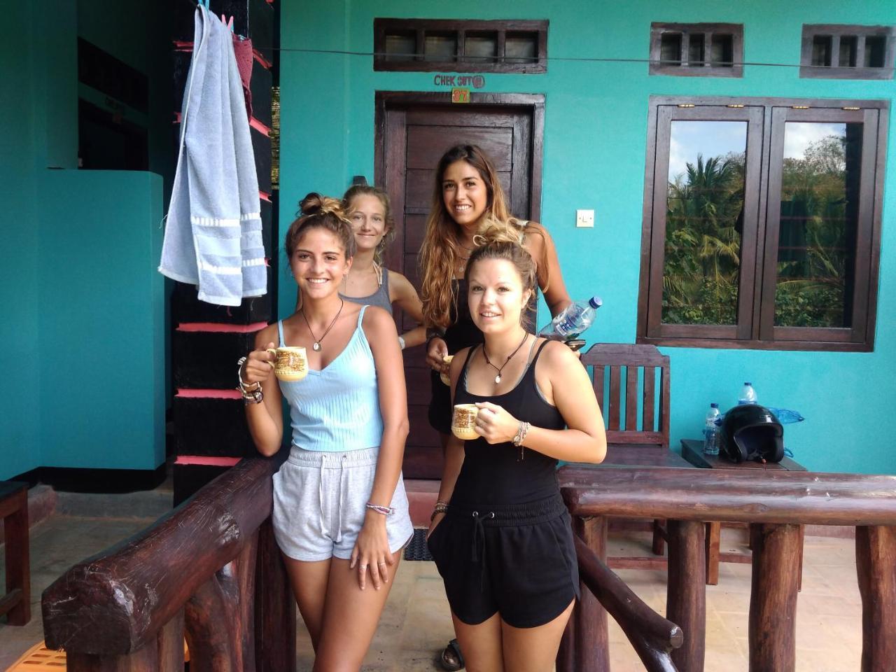 Breeze Hostel Kuta  Exterior photo