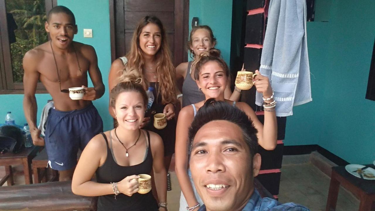 Breeze Hostel Kuta  Exterior photo