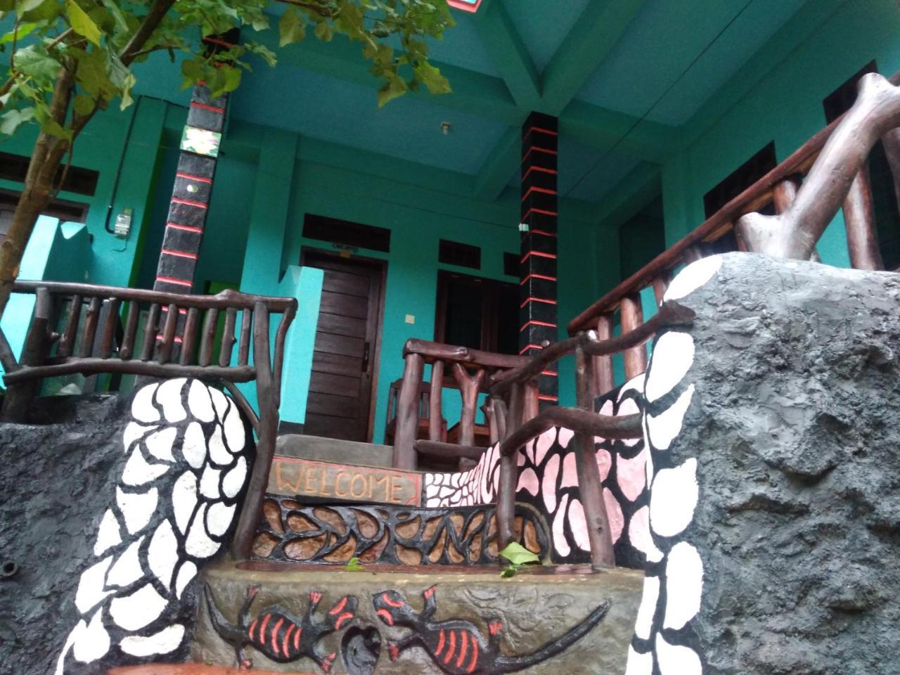 Breeze Hostel Kuta  Exterior photo